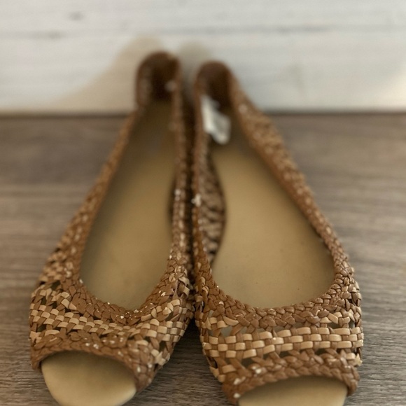 Old Navy Brown Woven Flats - Picture 2 of 6